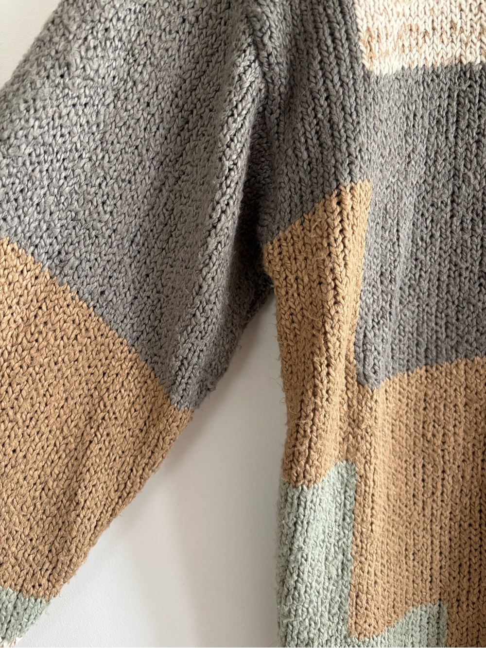 Vintage Geo-Block Abstract Neutral Pattern Mockneck Sweater - Picture 5 of 12